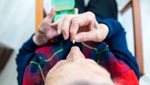 FDA'de kriz çıkaran ilaç! Onay geldi, üç uzman istifa etti...