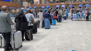 İstanbul Havalimanı 3 günde 100 binin üzerinde yolcuya ev sahipliği yaptı