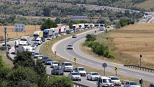 Bayram tatilinin son gününde dönüş yoğunluğu! Sonu görünmüyor