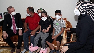 Cumhurbaşkanı Erdoğan, konuk olduğu ailenin doğacak bebeğinin ismini verdi