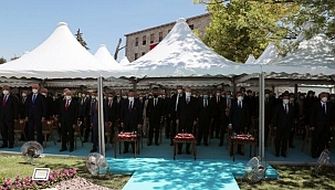 Darbe Girişimi Yıldönümünde "Demokrasi" Tartışması