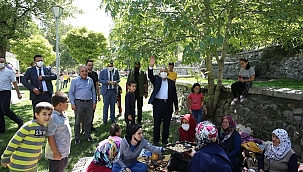 Başkan Memduh Büyükkılıç, vatandaşlarla bir araya geldi