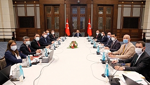 Cumhurbaşkanı Yardımcısı Oktay başkanlığında 'Yerli Aşı Çalışmaları Değerlendirme Toplantısı' yapıldı