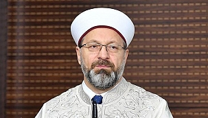 Diyanet İşleri Başkanı Erbaş: Hz. Hüseyin, müminlerin zihin ve gönül dünyalarında taht kurmuştur