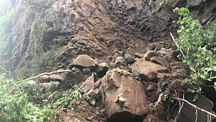 Giresun'da heyelan nedeniyle karayolu ulaşıma kapandı