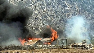 Milas yangınının ulaştığı mahallede 3 ev yandı