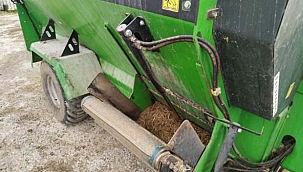 Ödemiş'te 1 yaşındaki mülteci yem kırma makinesi altında can verdi