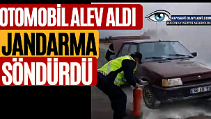 Otomobil Birden Bire Alev Aldı! Jandarma Söndürdü