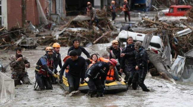 Sel Felaketinde Ölü Sayısı 27'ye Yükseldi