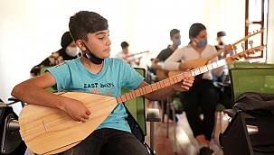 Talas Müzik Okulu genç yetenekleri keşfediyor