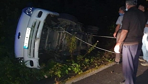 Trabzon'da kamyonet devrildi: 3 yaralı