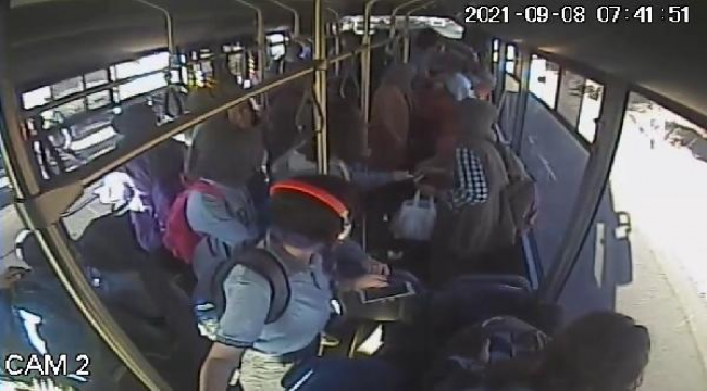 Otobüs şoförü hastalanan yolcuyu hastaneye yetiştirdi