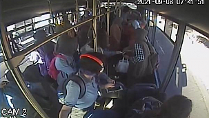 Otobüs şoförü hastalanan yolcuyu hastaneye yetiştirdi