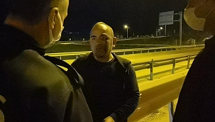 TIR'ın önüne kırıp sürücüsünü beyzbol sopasıyla darbetti!