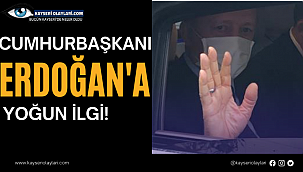 Cumhurbaşkanı Erdoğan'a Üsküdar'da yoğun ilgi! Aracını iki kez durdurup sohbet ettiler 