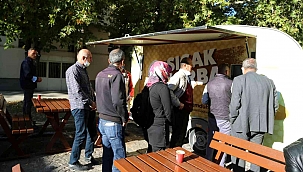 ERÜ öğrencilerine sıcak çorba dağıtıldı