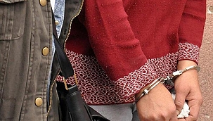 İzmir merkezli 5 ilde FETÖ'nün kadın yapılanmasına operasyon