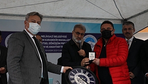 48 Daire Hak Sahibine Teslim Edildi