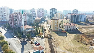 Kocasinan Belediye Başkanı Ahmet Çolakbayrakdar, kentsel dönüşüm alanını inceledi