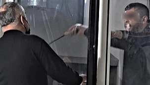 Kendini döner bıçağıyla restorana kilitledi! Söyledikleriyle şoke etti