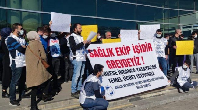 Sağlık çalışanları grevde: 'Türkiye'de açlık ve yoksulluk sınırının altında çalışıyoruz'