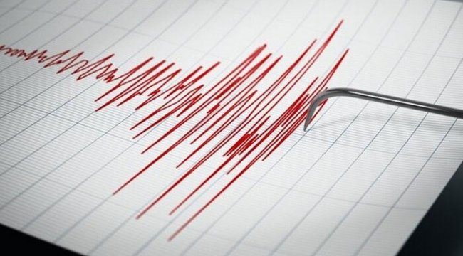  AFAD duyurdu! İzmir'de 4,3 büyüklüğünde deprem