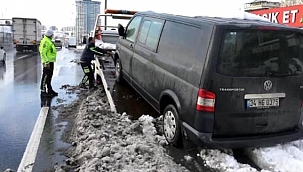 Avcılar'da D-100'e terk edilen araçlar çekildi