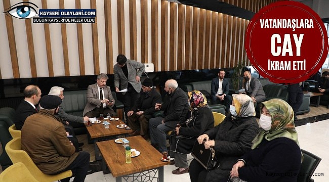Başkan Palancıoğlu'ndan Vatandaşlara Çay İkramı 