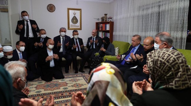 Cumhurbaşkanı Erdoğan'dan şehit Hayrettin Eren'in ailesine taziye ziyareti