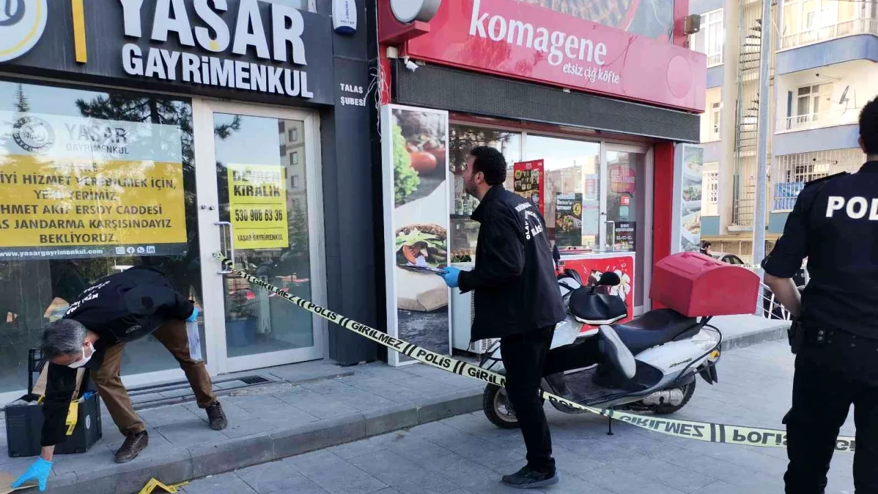 Bıçaklı kavga: 3 yaralı