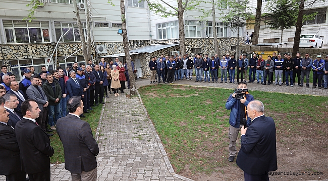 BAŞKAN ÖZTÜRK BELEDİYE PERSONELLERİ İLE BAYRAMLAŞTI