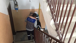 Kalça ve ayak kırığı olan vatandaşa belediye yardım etti