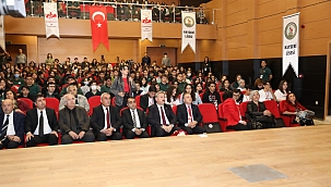 Palancıoğlu, Vatan Savunmasında Destanlaşan Liseler Kongresi'ne Katıldı