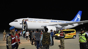 227 kaçak göçmen, ülkesine gönderildi