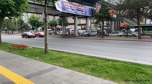 9 aracın karıştığı zincirleme kazada 1 kişi yaralandı 
