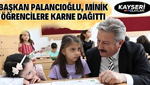 Başkan Palancıoğlu, Minik Öğrencilere Karne Dağıttı