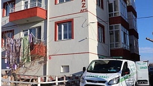 Eşini ve üvey kızını öldürüp kendini yaralayan şahıs hakim karşısına çıktı