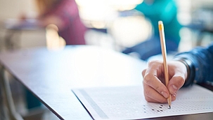 Heyecan dorukta! 1 milyondan fazla öğrenci LGS'de ter dökecek