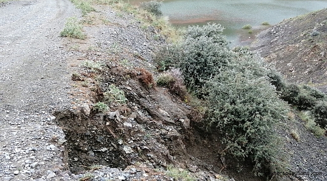 Yeșilhisar'da son yağışlar Akköy Barajı'nda yolu yıktı