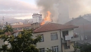 Aydınlıkevler'de yangın