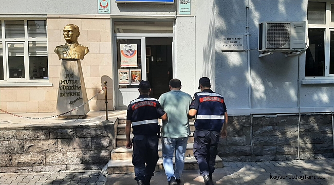 'FETÖ'ye yardım etmek' suçundan aranan kişi yakalandı