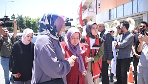 Şehit Doktor Ekrem Karakaya, gözyaşları arasında toprağa verildi