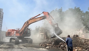 Argıncık'ta gecekondu yıkımı