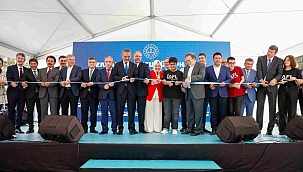 'Bunu ilk defa açıklıyorum' diyerek duyurdu... Bakan Özer: Müfredatımıza Kültür Tarihi dersimizi kazandırmış olacağız