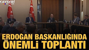 Cumhurbaşkanı Erdoğan, Ahlat'ta bölge valileriyle bir araya geldi