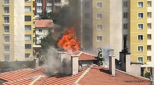 Esentepe'de 5 katlı binanın çatı katında yangın çıktı
