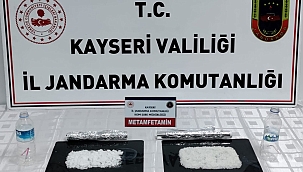 Kuru pasta kutusunda uyuşturucu saklayan 2 kişiye gözaltı