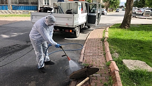 MELİKGAZİ'DE İLAÇLAMA SÜRÜYOR