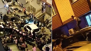 Taciz iddiası mahalleyi ayağa kaldırdı! Linçten polis kurtardı