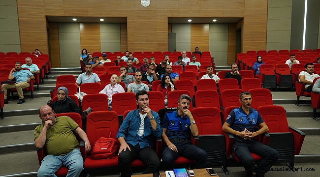 BELEDİYE ÇALIŞANLARINA HİZMET İÇİ EĞİTİM SEMİNERİ